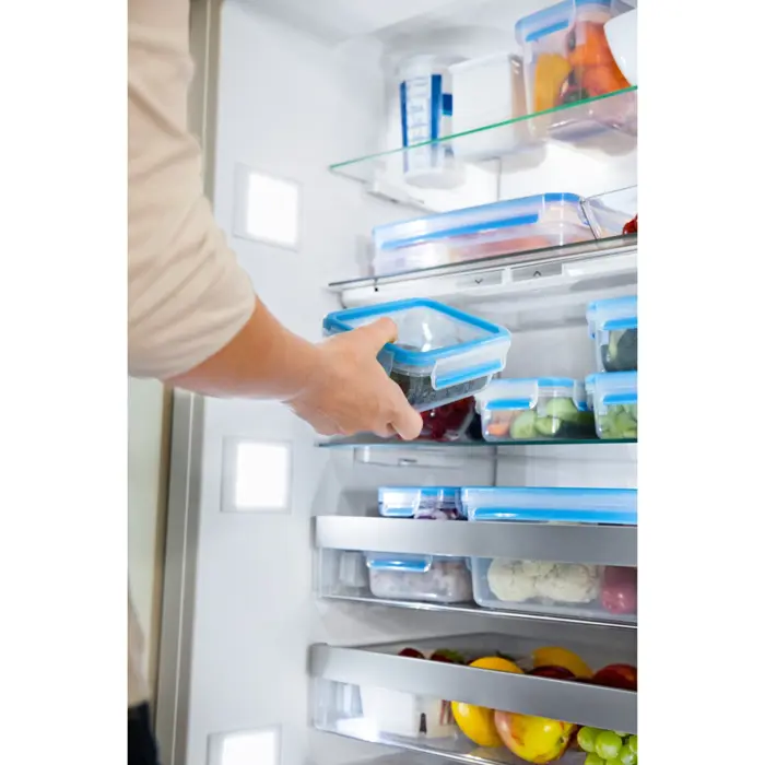 emsa-clip-close-food-storage-container-transparent-blue-23-l-8866-3100508544-w.webp
