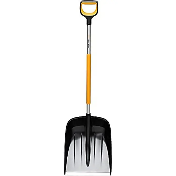 Fiskars X-Series snow shovel (black/orange)