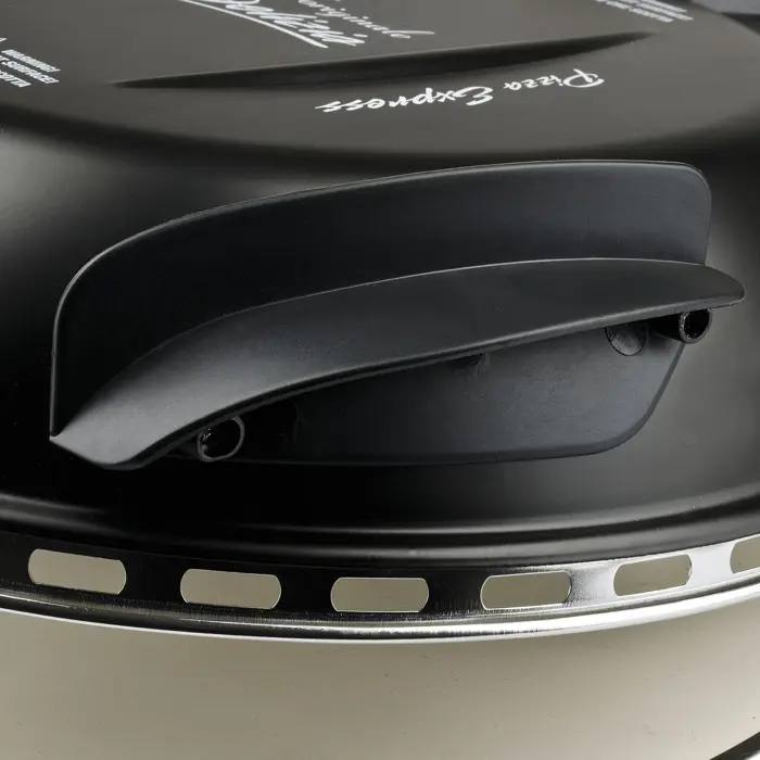g3-ferrari-delizia-pizza-oven-black-1200-watts-for-pizza-o-3-69889-g1017710-w.webp