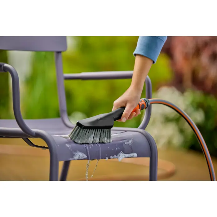 gardena-cleansystem-hand-brush-s-soft-washing-brush-grey-76618-18840-20-w.webp