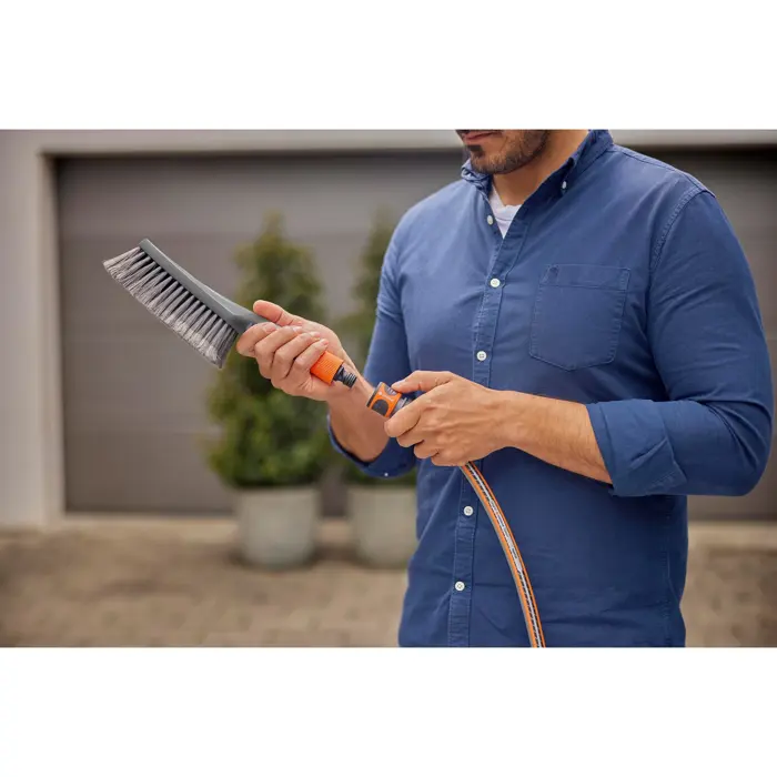 gardena-cleansystem-hand-brush-s-soft-washing-brush-grey-77771-18840-20-w.webp