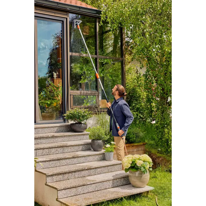 gardena-cleansystem-handle-brush-soft-flex-washing-brush-gre-20044-18812-20-w.webp