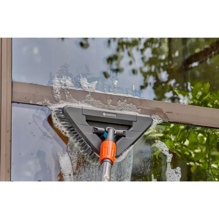 gardena-cleansystem-handle-brush-soft-flex-washing-brush-gre-93917-18812-20-w.webp