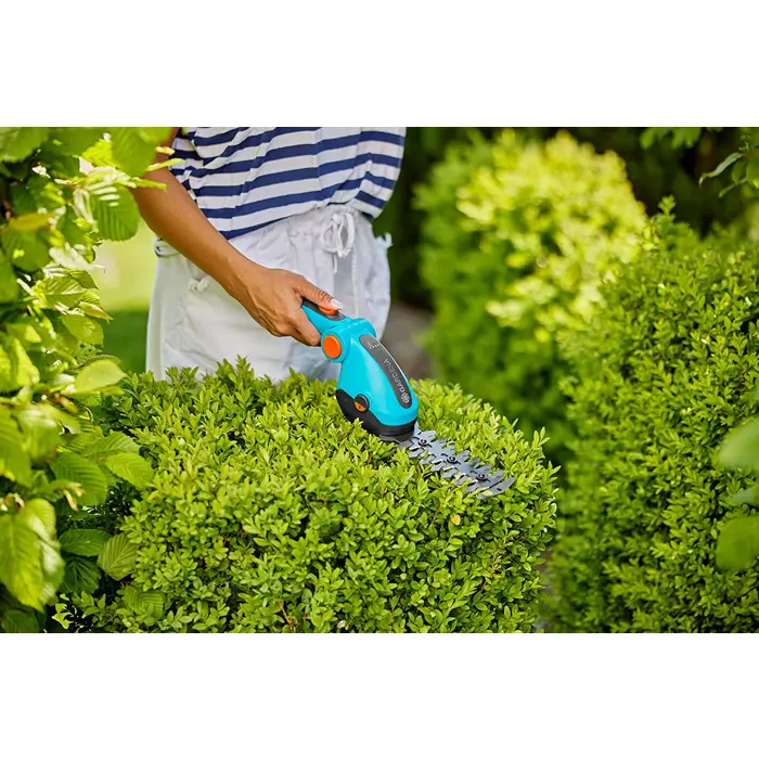 gardena-cordless-grass-shears-comfortcut-li-set-36v-turquois-12570-09889-20-w.webp