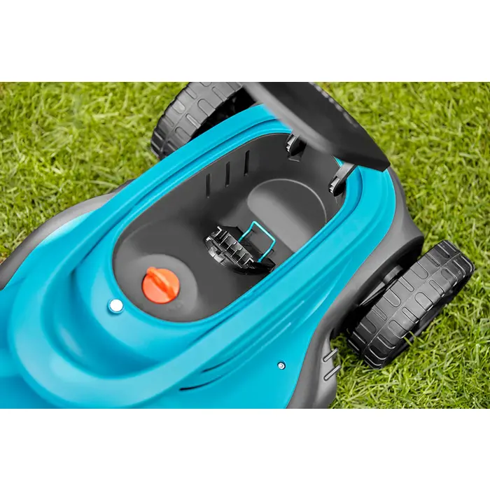gardena-cordless-lawnmower-powermax-3018v-p4a-solo-18v-black-82641-14630-55-w.webp