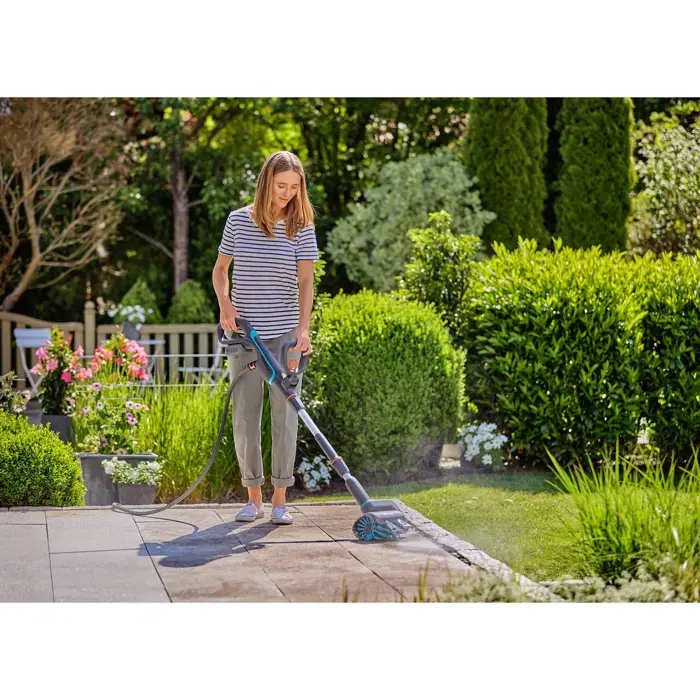 gardena-cordless-multi-cleaner-aquabrush-patio-18v-p4a-solo--83136-14841-55-w.webp