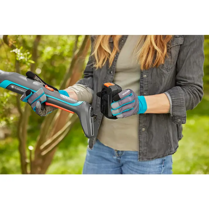 gardena-cordless-pruning-shears-easycut-11018v-p4a-solo-18v--23098-14772-55-w.webp