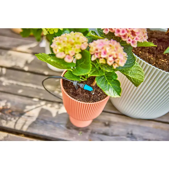 gardena-micro-drip-system-adjustable-end-drip-head-0-15-lh-b-98591-13305-20-w.webp