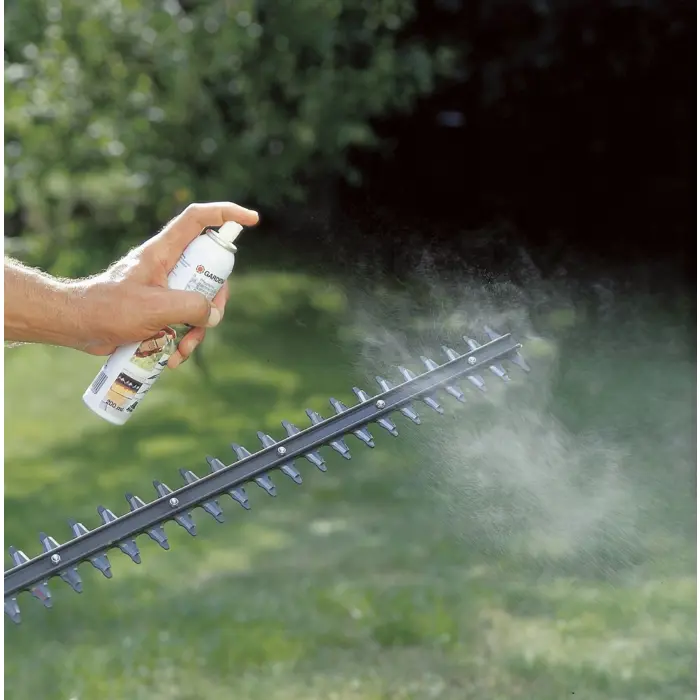 gardena-spray-nurture-2366-46702-02366-20-w.webp