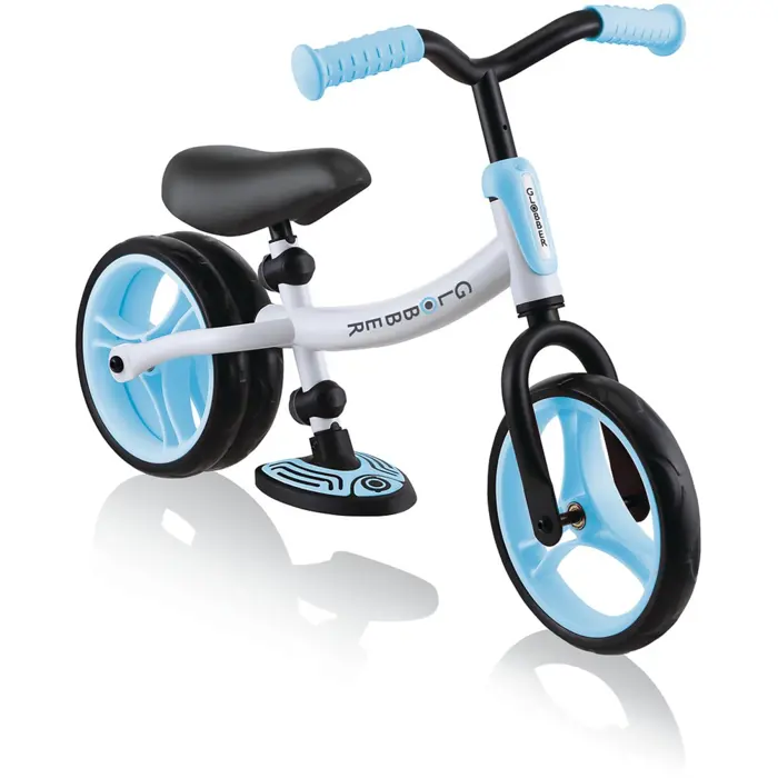 globber-go-bike-duo-light-bluewhite-73820-614-201-2-w.webp