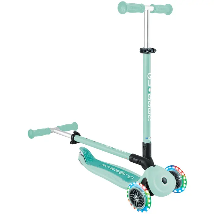 globber-go-up-active-lights-360-scooter-greenmint-87183-749-206-w.webp
