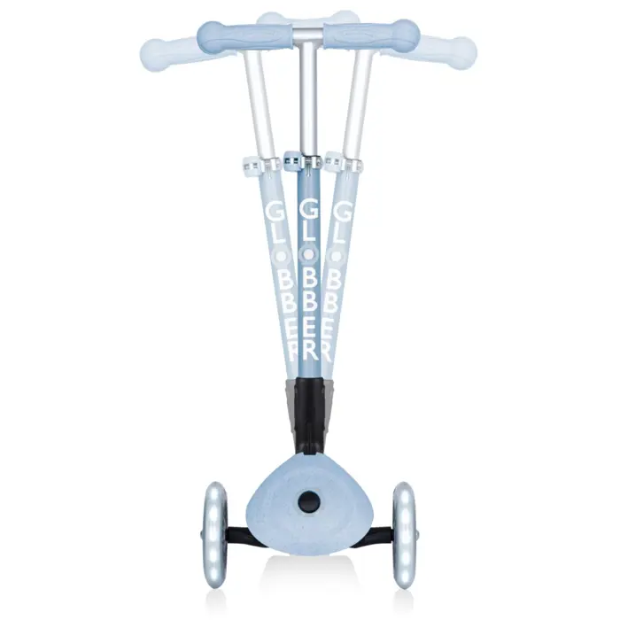 globber-junior-foldable-lights-eco-light-blue-91073-692-501-2-w.webp