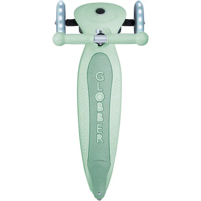 globber-junior-foldable-lights-eco-light-green-92280-692-505-w.webp