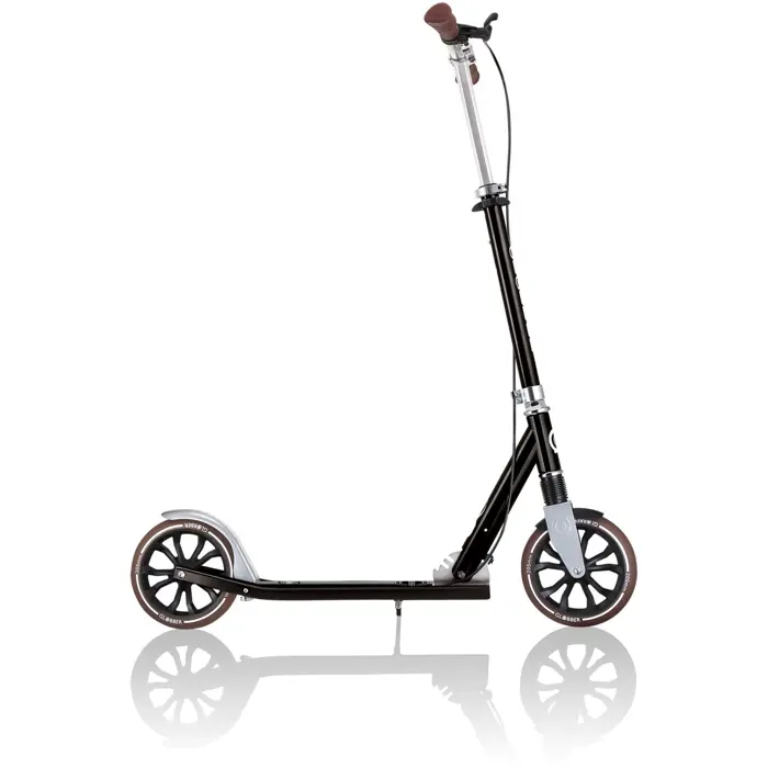 globber-nl-205-deluxe-black-90129-685-120-w.webp