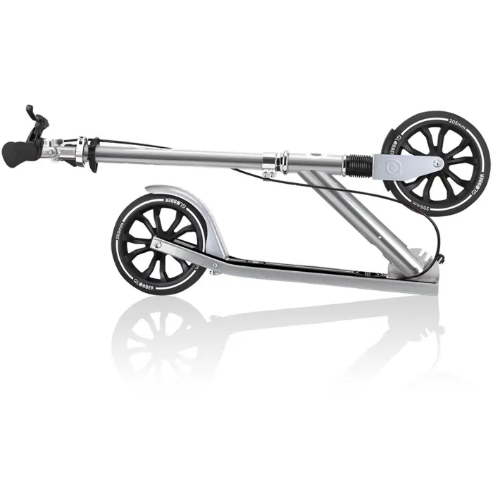 globber-nl-205-deluxe-silver-52146-685-140-w.webp