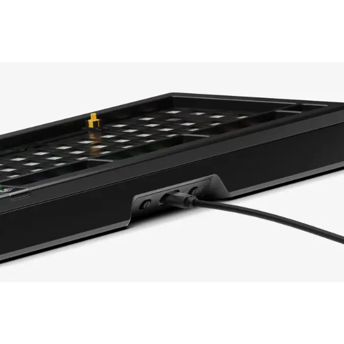 glorious-gmmk-3-pro-75-custom-gaming-keyboard-barebone-iso-l-76607-wlononwcrecto.webp
