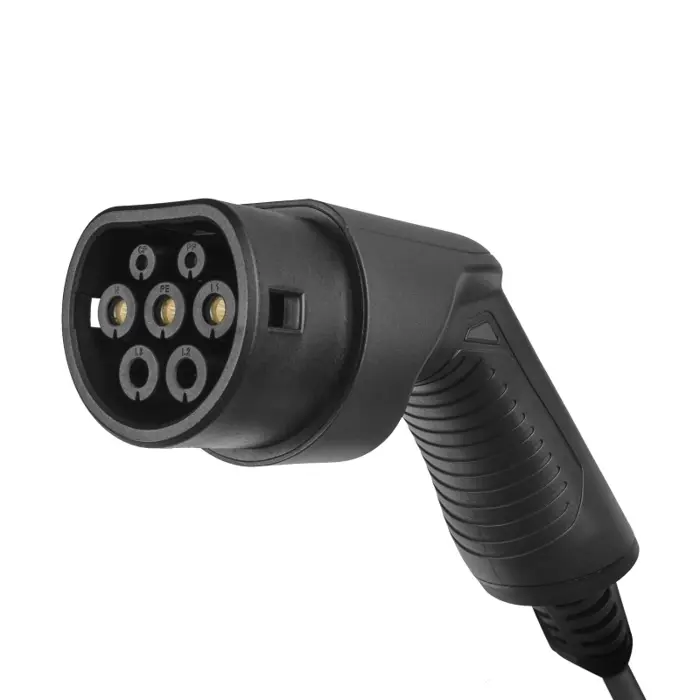 green-cell-ev-powerbox-22kw-with-plug-in-cable-7855-lpegcestl0001.webp