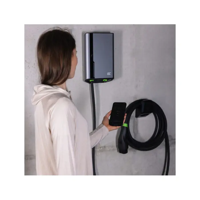 green-cell-evgcakhh1-electric-vehicle-charging-station-mount-24916-wlononwcrtake.webp