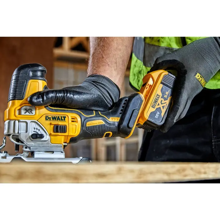 grip-jigsaw-dewalt-dcs335n-xj-42145-wlononwcrchje.webp