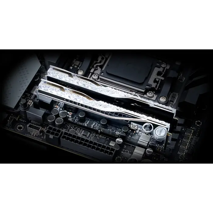gskill-ddr5-64gb-6000-cl-26-2x-32-gb-dual-kit-silver-f5-6000-88947-f5-6000j2636h32gx2-tr5ns-w.webp