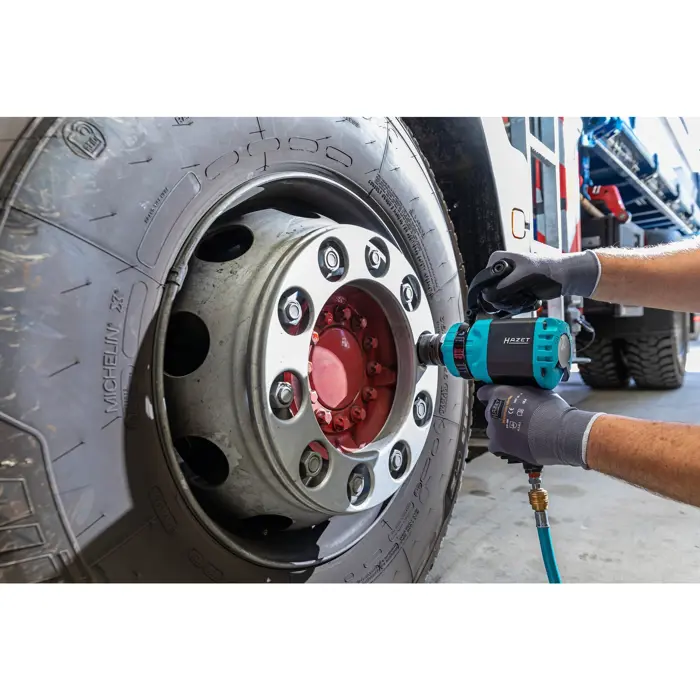 hazet-twin-turbo-impact-wrench-9014tt-1-blackblue-loosening--30774-9014tt-w.webp