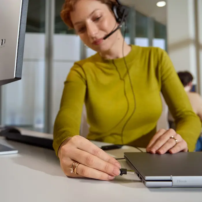 hp-poly-mission-415-monaural-usb-wired-headset-classic-21559-perhp-slu0026.webp