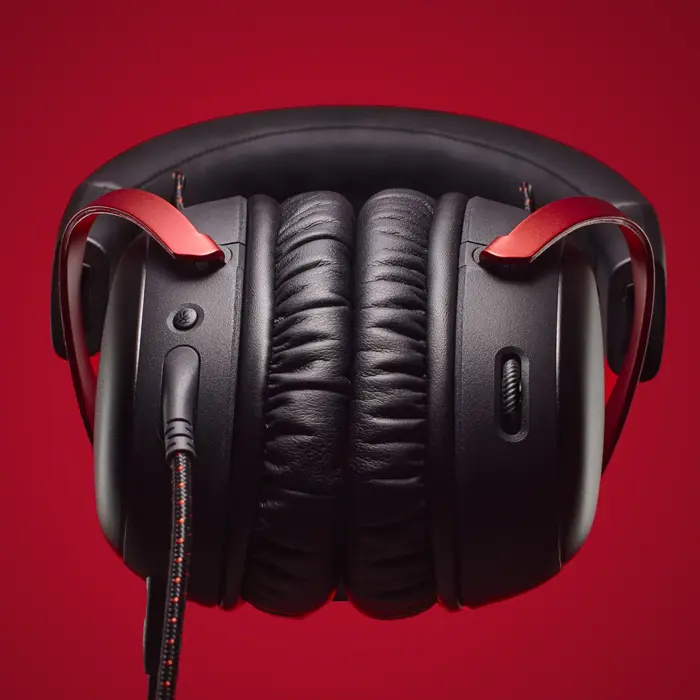 hyperx-cloud-iii-gaming-headset-blackred-88284-wlononwcripjp.webp