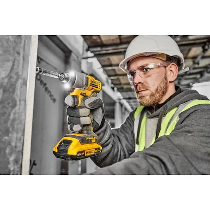impact-wrench-dewalt-dcf840d2t-qw-18v-2x20ah-3600-wlononwcrbnmn.webp