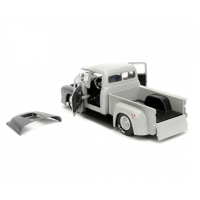 jada-toys-street-fighter-1956-ford-pickup-124-39446-wlononwcrb516.webp