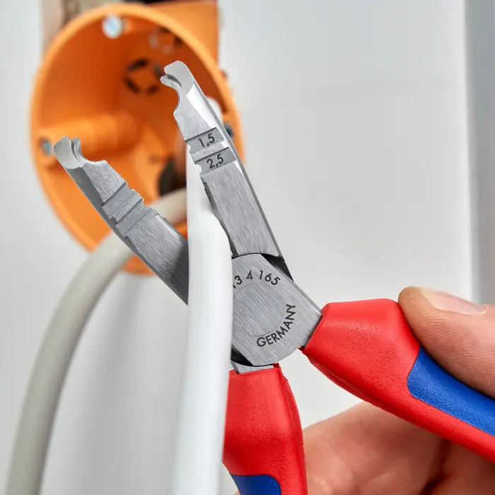 knipex-stripping-pliers-13-42-165-stripping-pliers-redblue-l-97985-1342165-w.webp