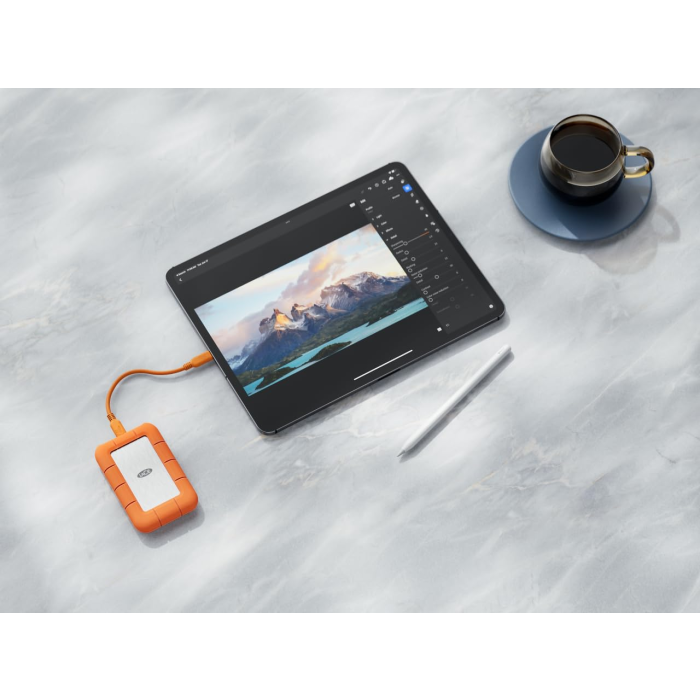 lacie-4tb-rugged-ssd4-usb-c-robusten-vanjske-ssd-disk-43617-e0019120.webp