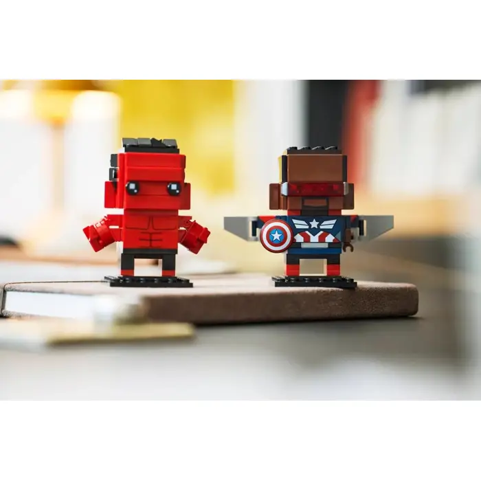 lego-40668-super-heroes-figurki-kapitana-ameryki-i-czerwoneg-82890-klolegleg1761.webp