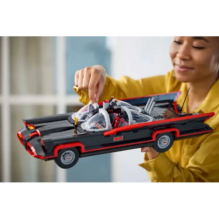 lego-batman-76328-the-classic-tv-series-batmobile-18372-klolegleg1774.webp