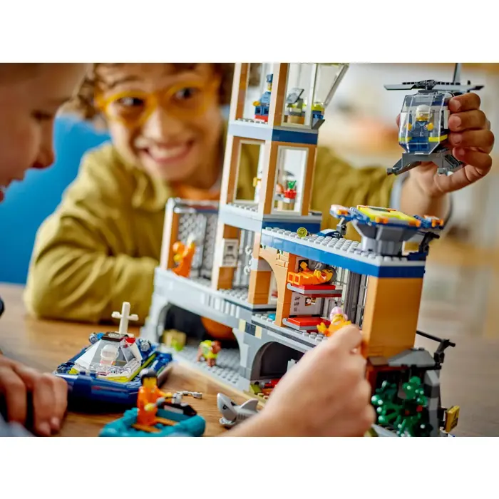 lego-city-60419-police-prison-island-95324-klolegleg1233.webp