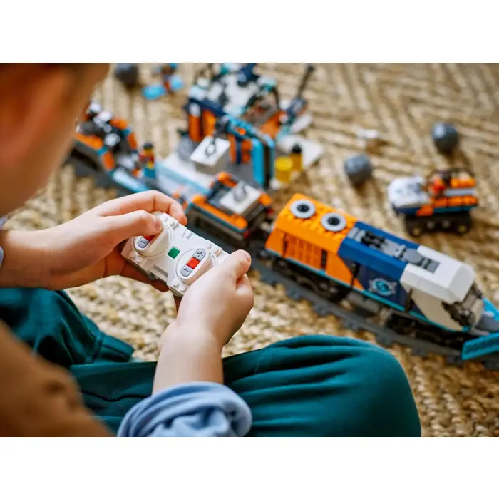 lego-city-60470-explorers-artic-polar-express-train-22491-klolegleg1828.webp