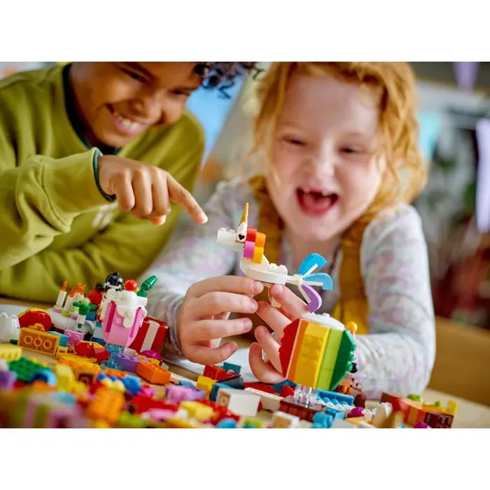 lego-classic-11029-creative-party-box-87519-klolegleg0684.webp