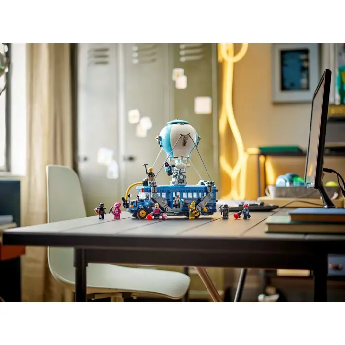 lego-fortnite-77073-bus-bojowy-4592-klolegleg1703.webp