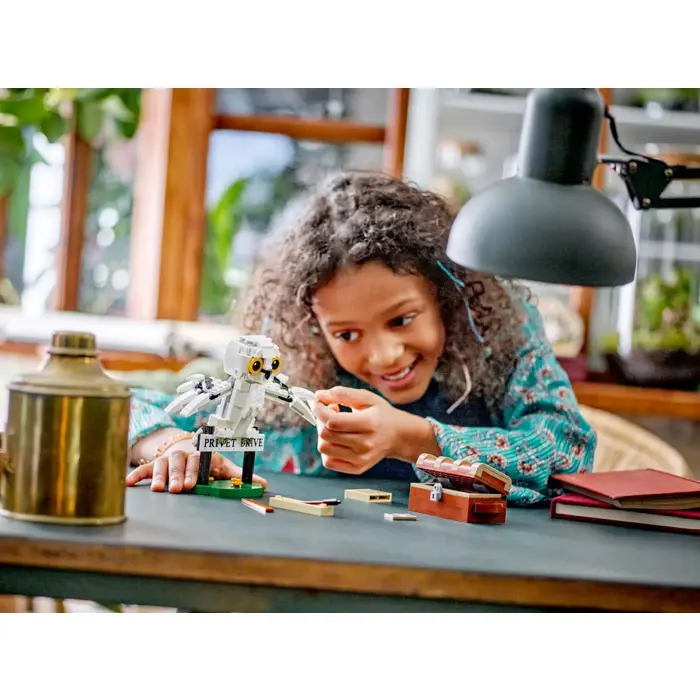 lego-harry-potter-76425-hedwig-at-4-privet-drive-57127-klolegleg1320.webp