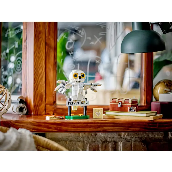 lego-harry-potter-76425-hedwig-at-4-privet-drive-58347-klolegleg1320.webp