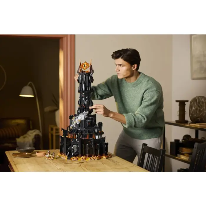 lego-icons-10333-the-lord-of-the-rings-barad-dur-20348-klolegleg1771.webp