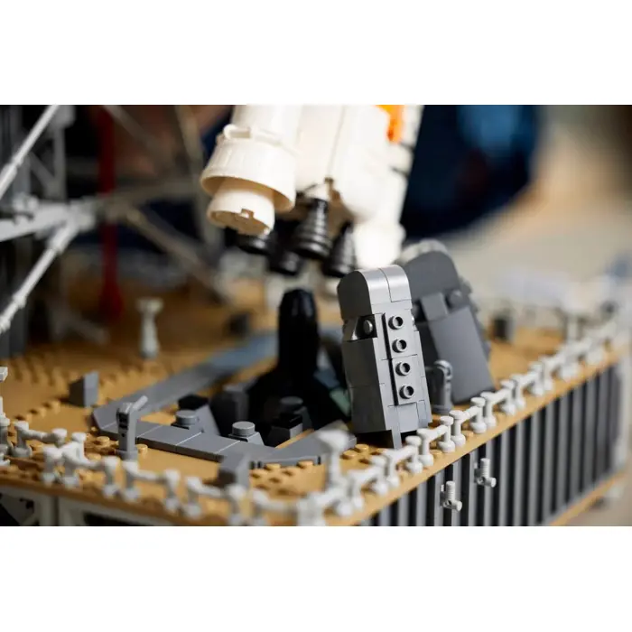 lego-icons-10341-rakieta-sls-nasa-artemis-98346-klolegleg1521.webp