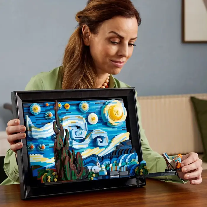 lego-ideas-21333-the-starry-night-vincent-van-gogh-66301-wlononwcrjeee.webp