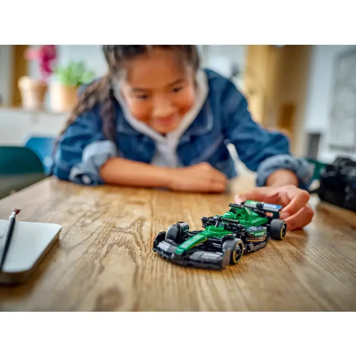 lego-speed-champions-77245-aston-martin-aramco-f1-amr24-45757-wlononwcrjns7.webp