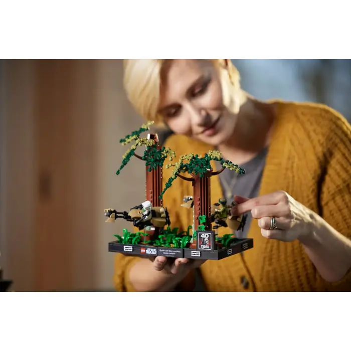 lego-star-wars-75353-diorama-endor-speeder-chase-64982-wlononwcrb189.webp