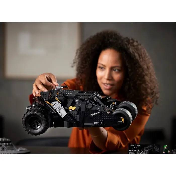 lego-super-heroes-76240-batmobile-tumbler-4886-klolegleg0276.webp