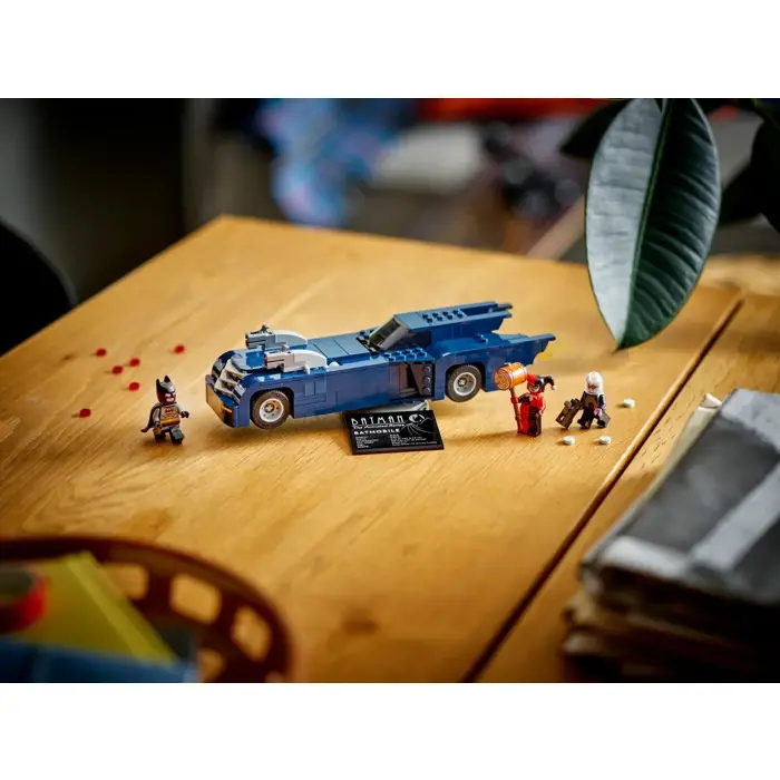 lego-super-heroes-76274-batman-z-batmobilem-kontra-harley-qu-36397-klolegleg1466.webp