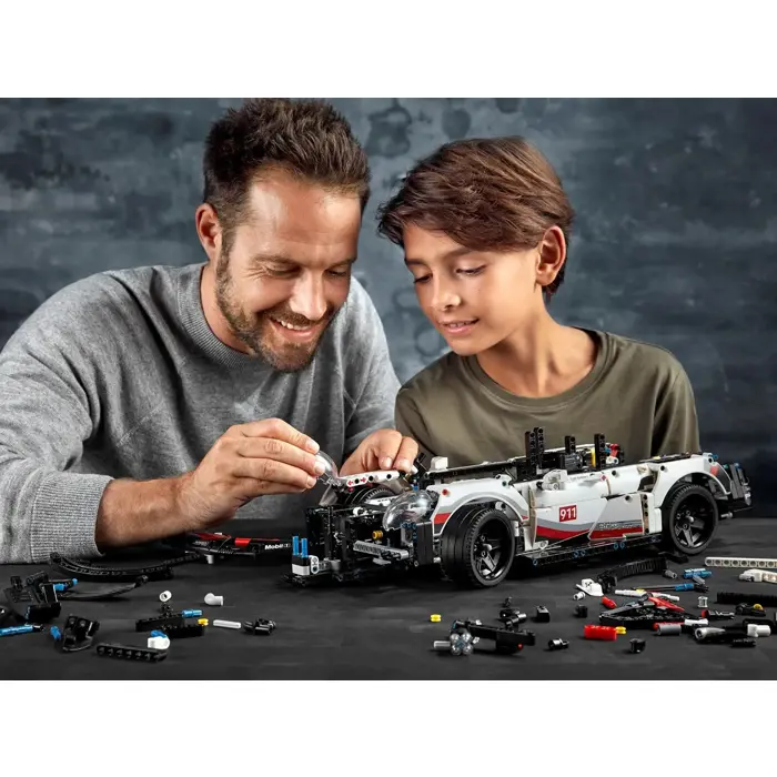 lego-technic-42096-porsche-911-rsr-6557-klolegleg0025.webp