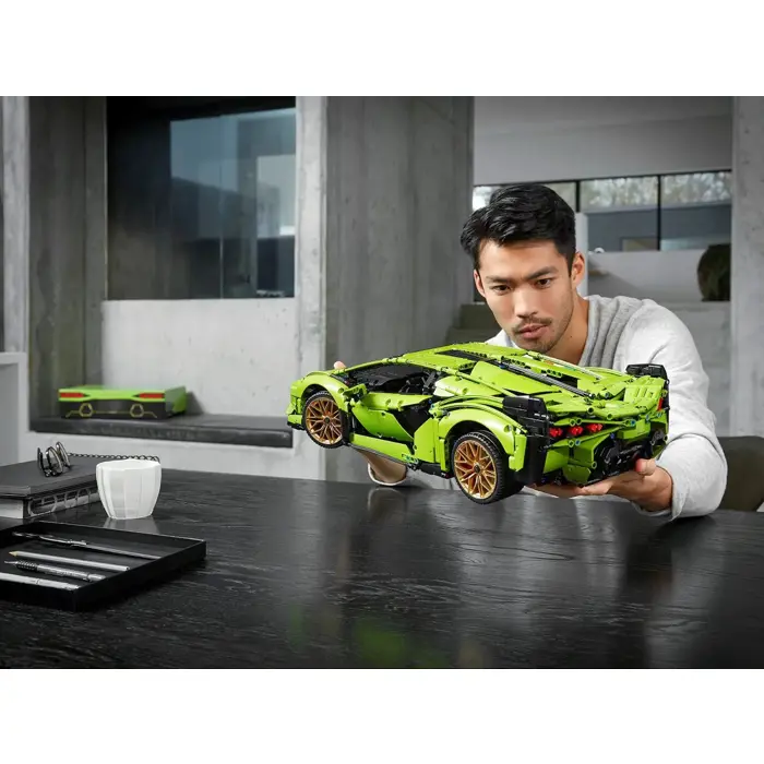 lego-technic-42115-lamborghini-sian-fkp-37-20888-klolegleg0076.webp