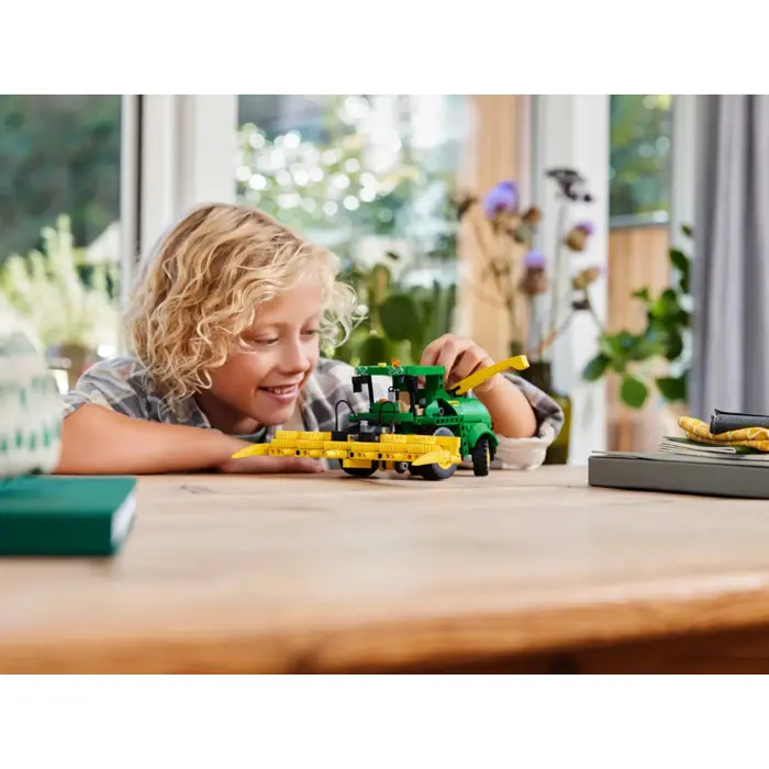 lego-technic-42168-john-deere-9700-forage-harvester-11590-klolegleg1195.webp