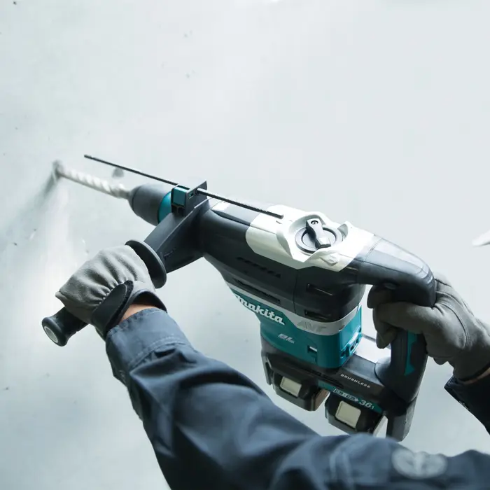 makita-dhr400zkun-lxt-500-rpm-sds-max-81-kg-black-blue-45810-wlononwcrgpxc.webp
